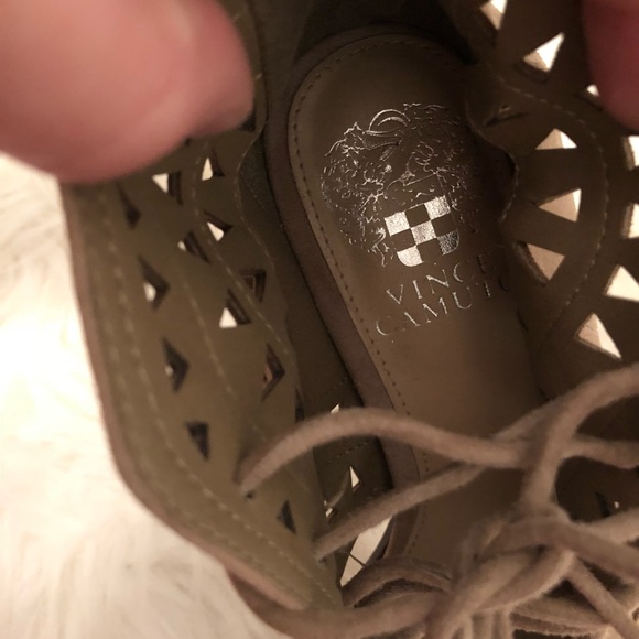 ~Vince Camuto~ brown booties size 7 - Picture 8 of 8